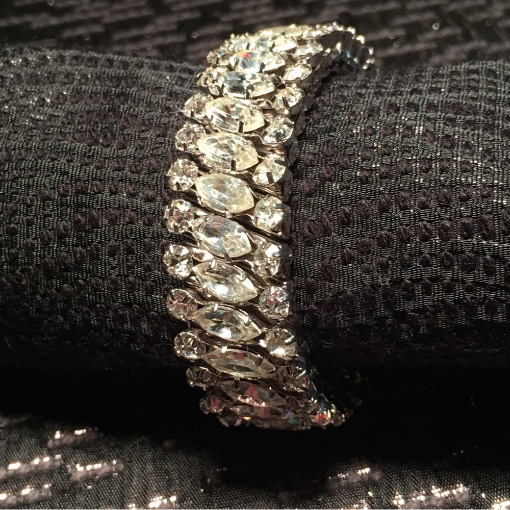 Elegant Silver Crystal Bracelet